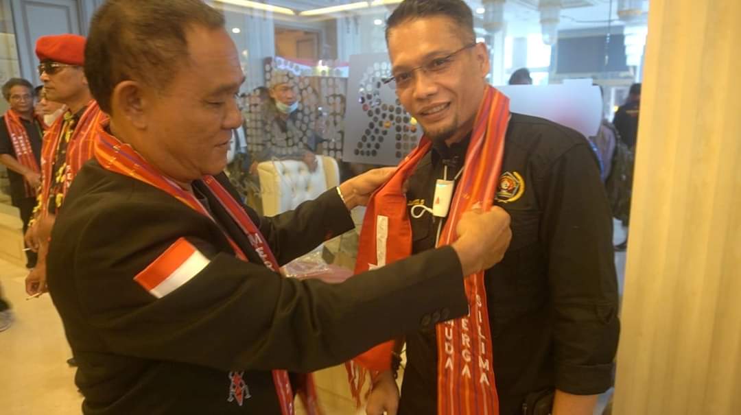 Disematkan Syal Kehormatan DPP PMS, Ketua PWI Langkat: Ini Keberkahan