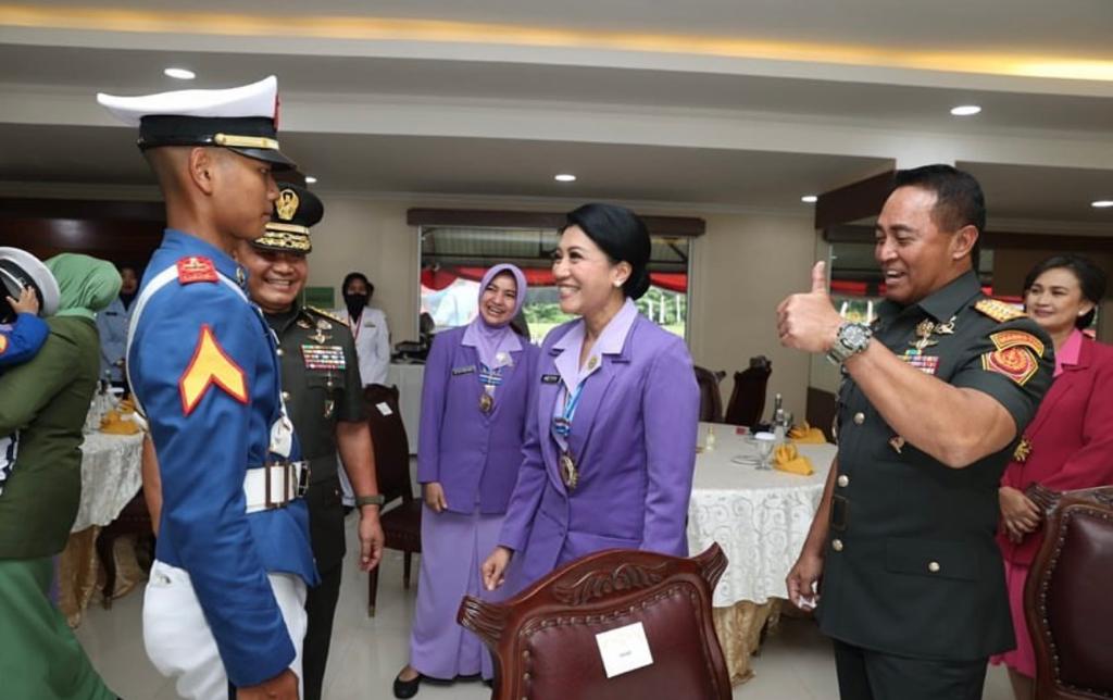 Wisuda Prabhatar TNI, Putra Ksad Dudung Dapat Acungan Jempol dari Jenderal Andika