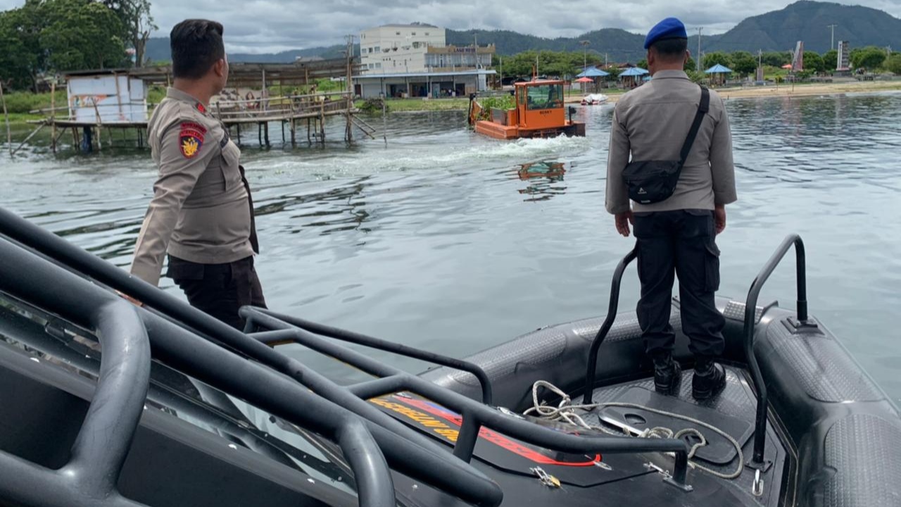 Jelang F1 H2O, Ditpolairud Ajak Masyarakat Jaga Kebersihan Danau Toba