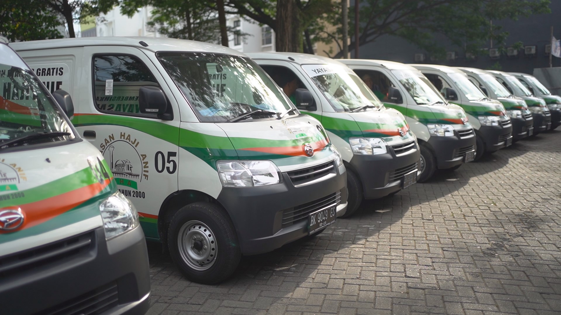 Terus Bergerak di Ramadan, Ini Sejarah Mobil Pembersih Masjid Haji Anif