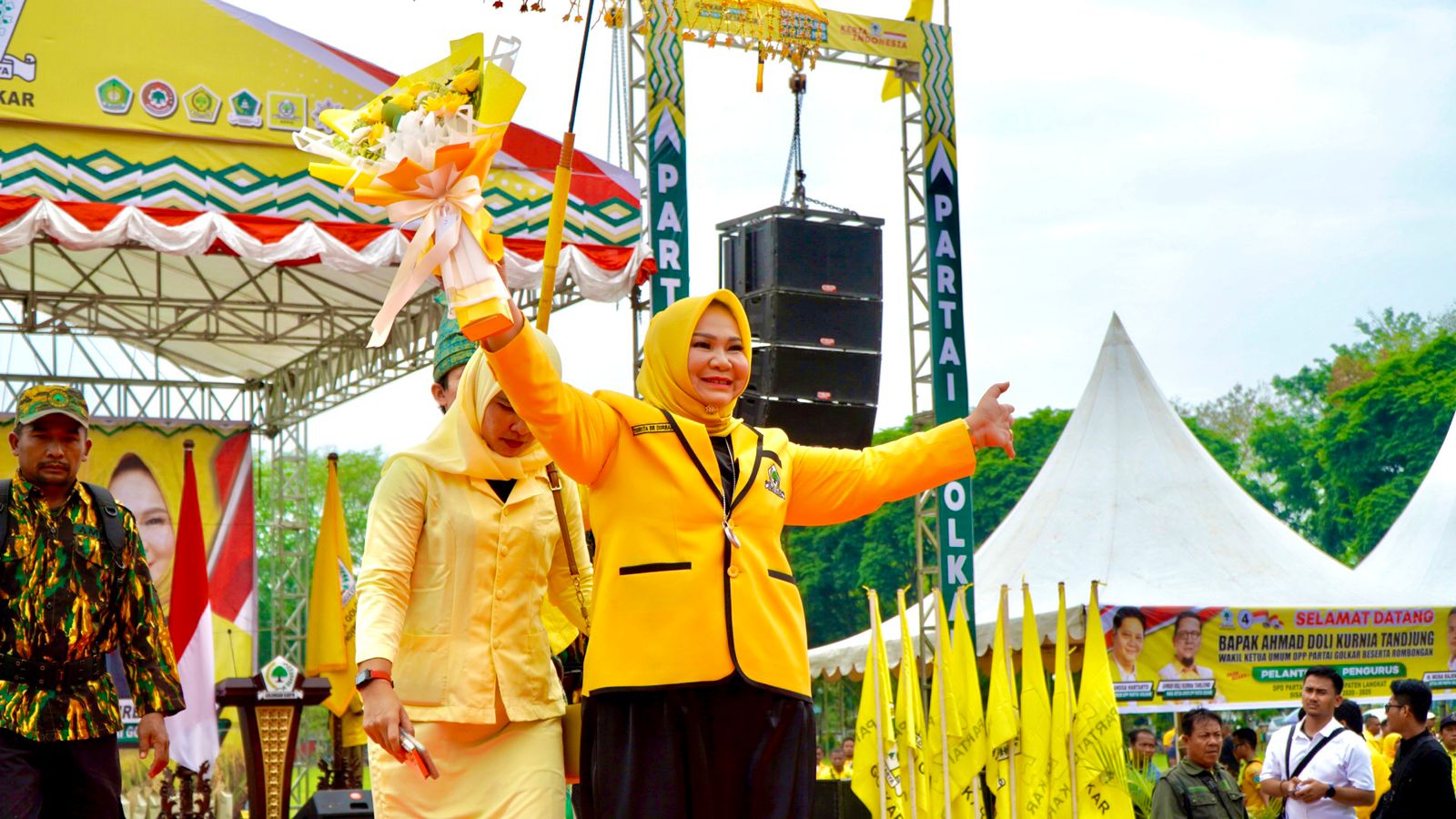 Jadi Perempuan Kedua di Sumut, Tiorita Dilantik Pimpin Golkar Langkat