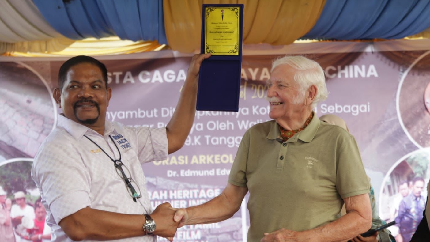 Kota Cihna Marelan Situs Penting Dunia, RH Dianugerahi Tokoh Peduli Heritage