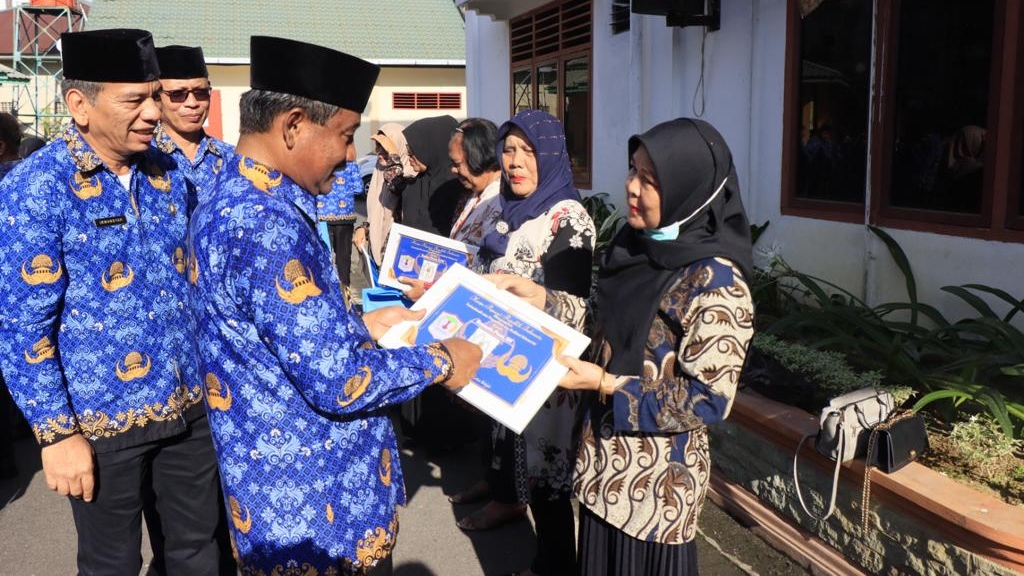 22 CPNS & 37 PPPK Jajaran Pemko Binjai Terima SK Pengangkatan