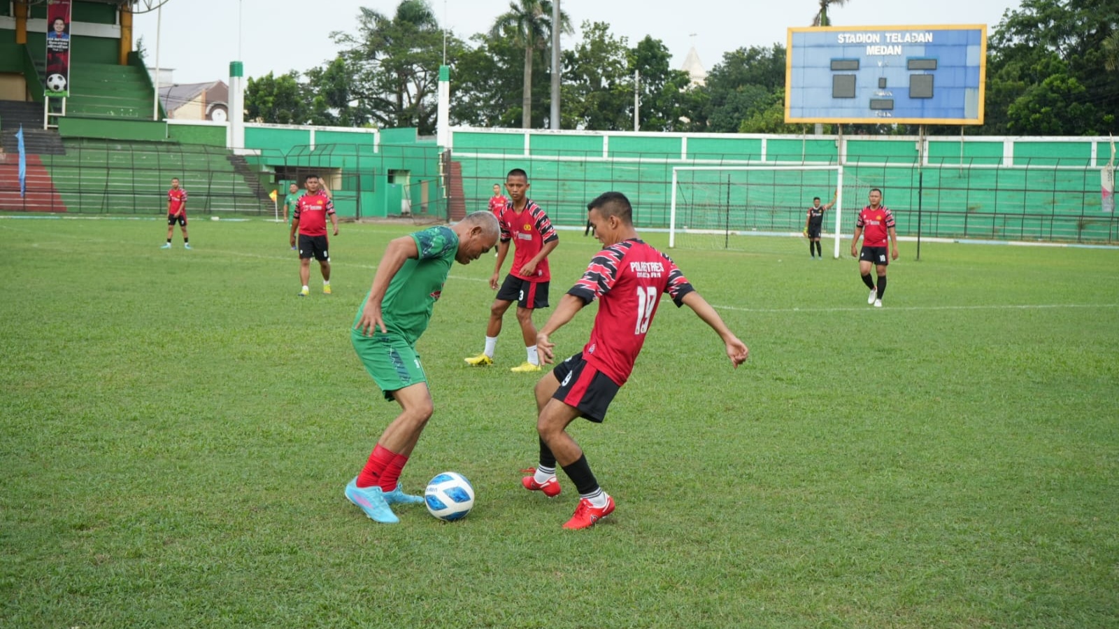 Polri Bangun Sinergitas Melalui Pertandingan Sepak Bola