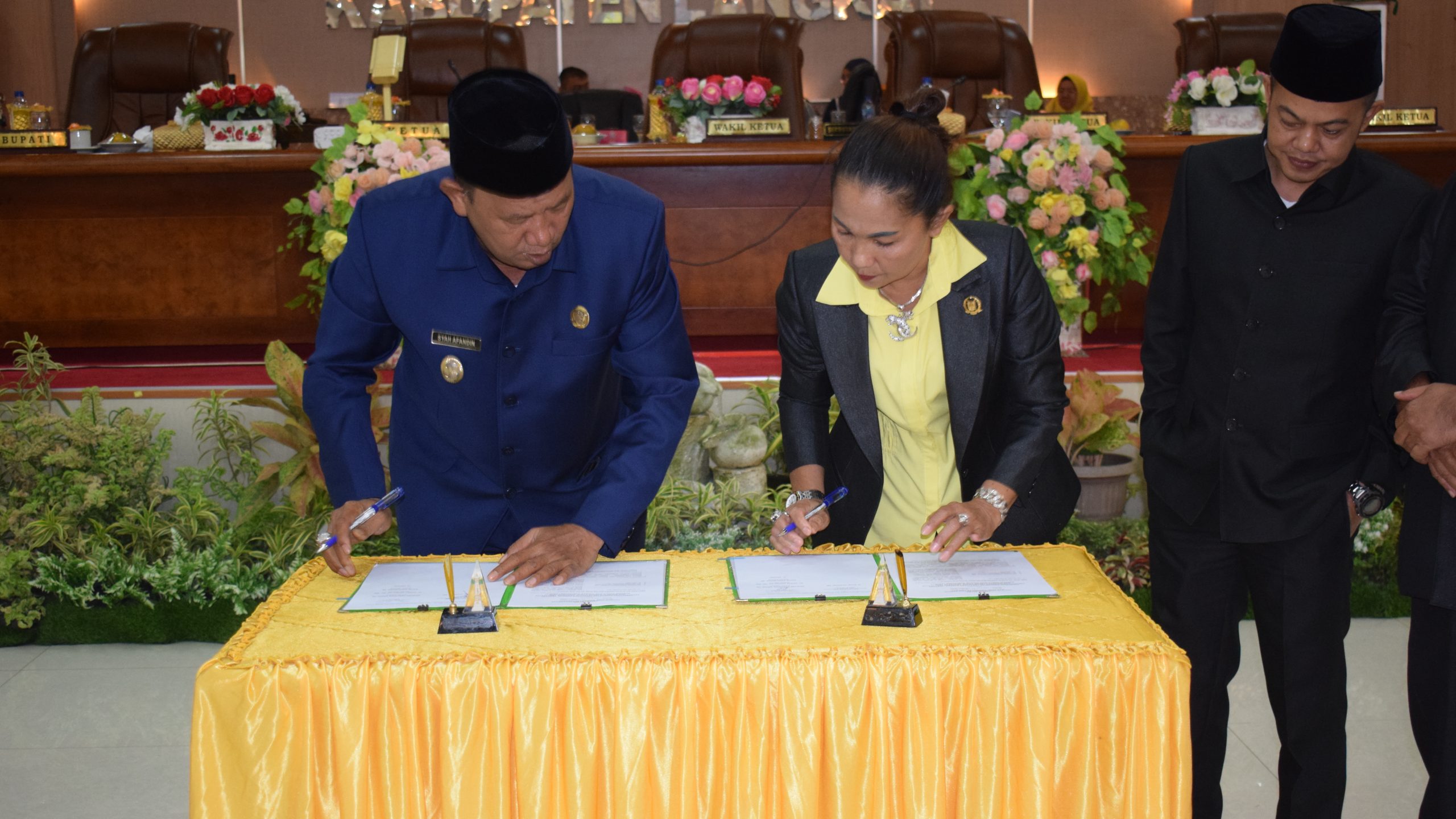 DPRD Langkat Setuju, Ranperda APBD 2022 Sah Jadi Perda