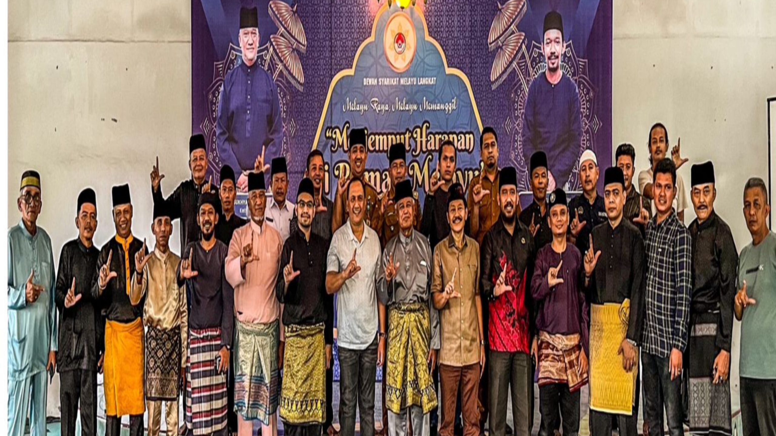 Pakai Baju Melayu di Satu Hari Kerja Jadi Maklumat Tokoh Melayu Langkat