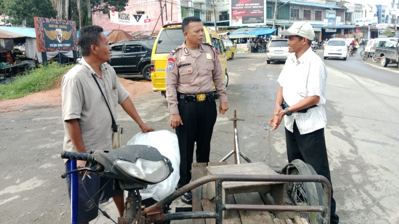 Sat Binmas Polres Langkat Edukasi Pemilu ke Masyarakat