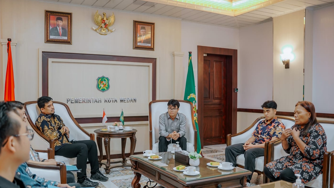 Setelah dari China, Dua Mahasiswa Ini Ingin Kembangkan Mobil Listrik di Kota Medan