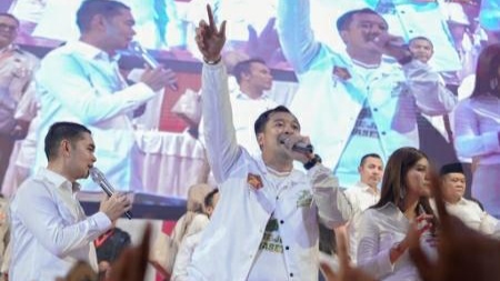 Salam 4 Jari Tak Gentarkan Semangat Menangkan Prabowo – Gibran