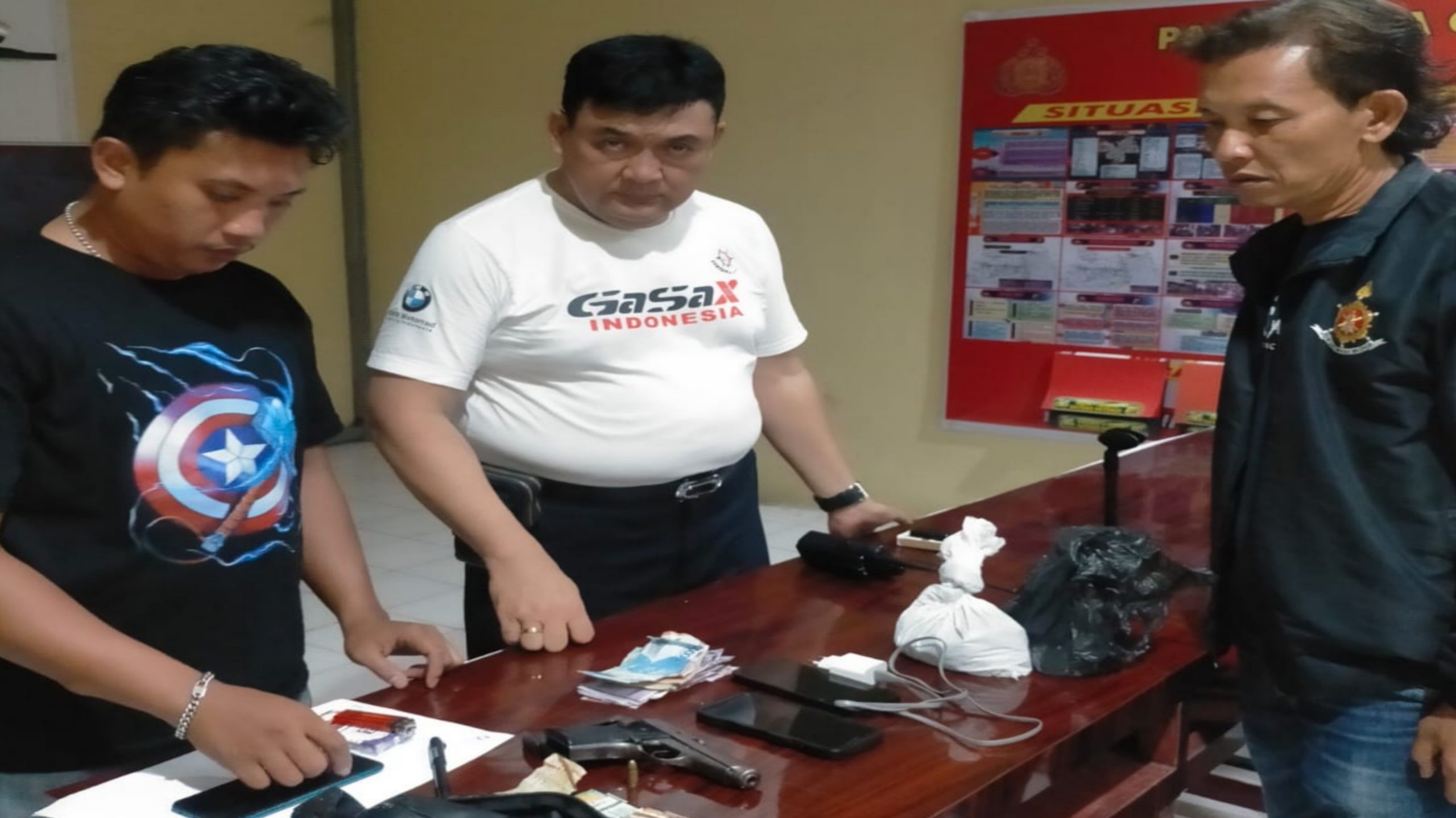 Diskotik Blue Star Binjai Digerebek, 34 Orang Positif & Polisi Amankan Senpi Rakitan