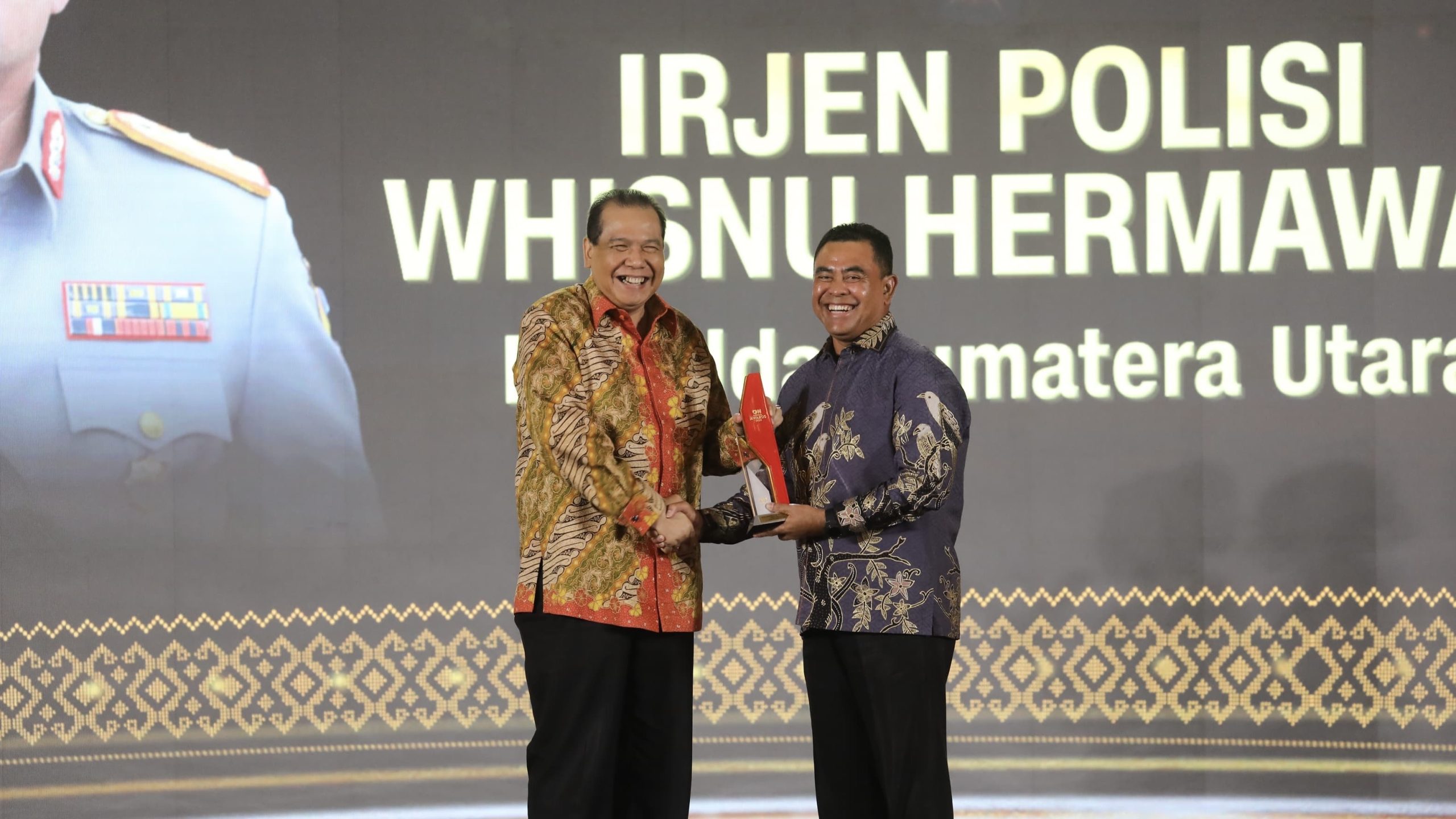 Kapolda Sumut Raih Penghargaan ‘Best Leadership’ CNN Indonesia Awards 2024