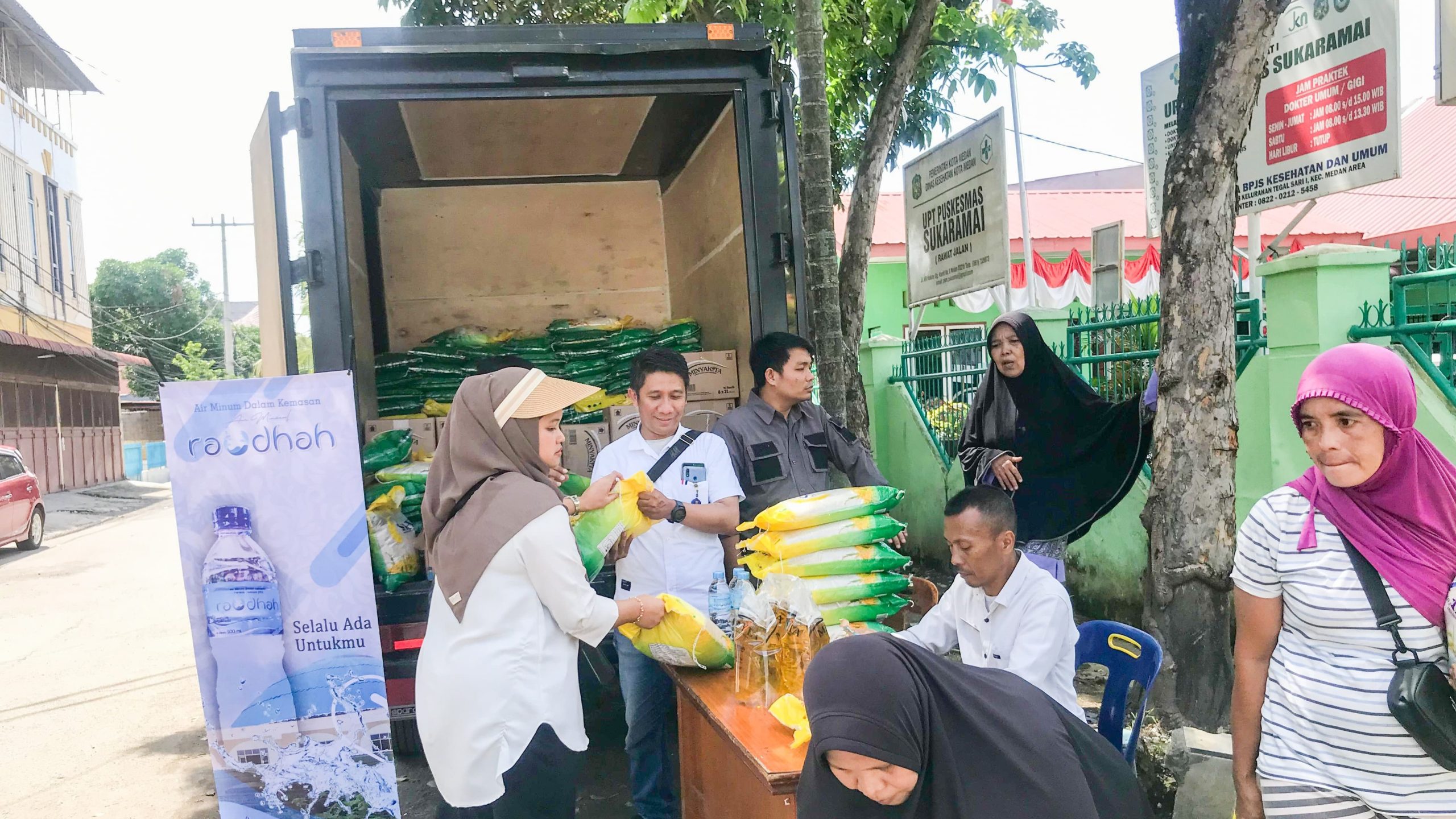 Mobil Pasar Murah Keliling Bantu Ekonomi Warga