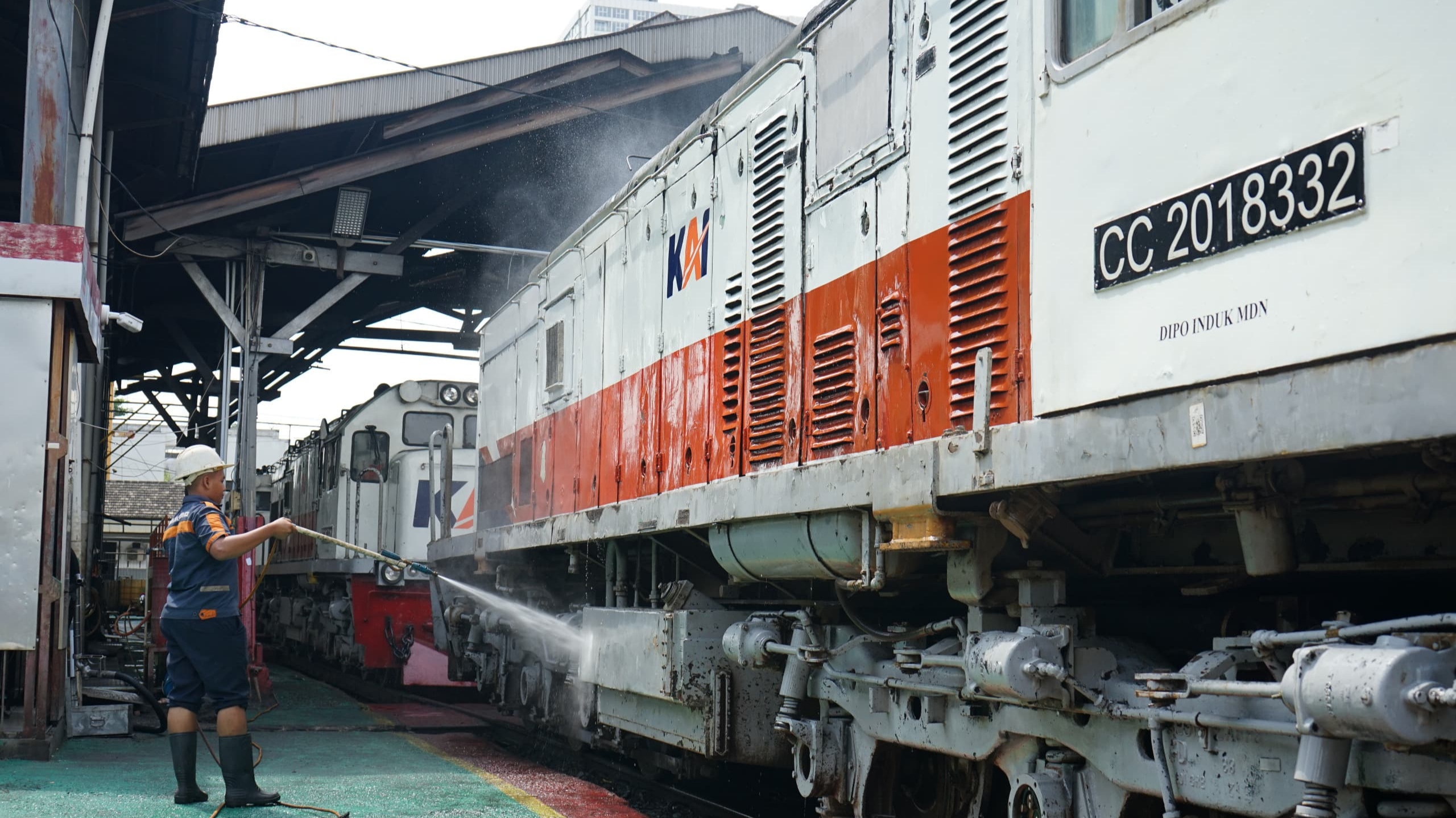 Libur Nataru, PT KAI Siapkan 31 Lokomotif dan 73 Kereta Layani Penumpang