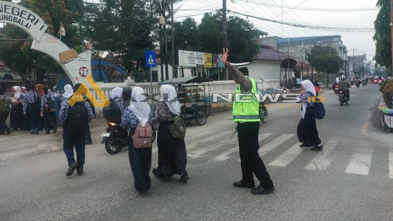 Polres Tanjungbalai Atur Lalulintas Pagi untuk Kelancaran Aktivitas Warga