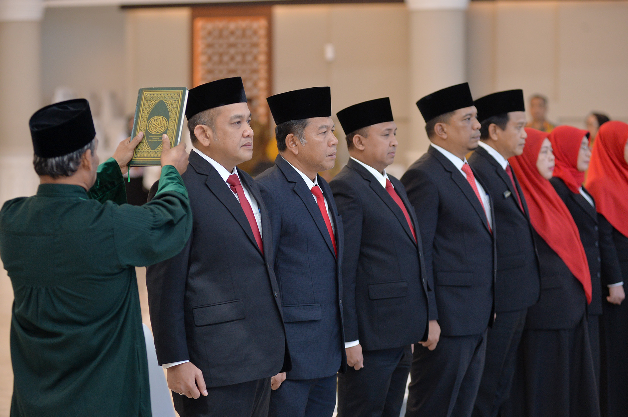 Proyek Pembangunan Jalan PUPR, KPK Dalami Mantan Kajati Sumut & Kejari Madina