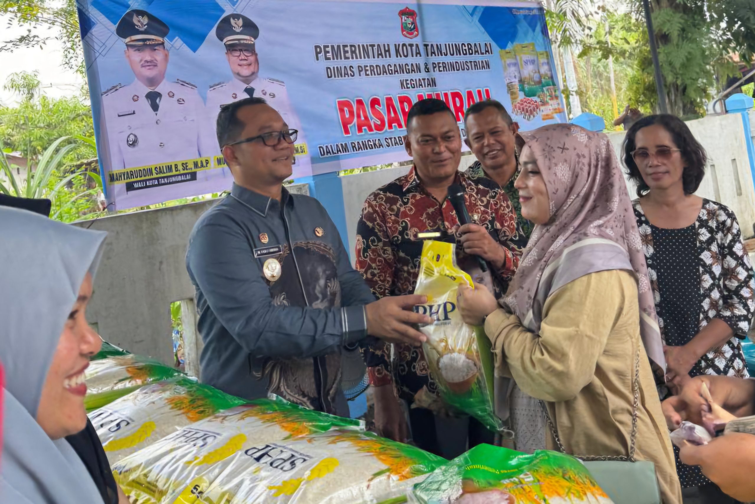 Pemkot Tanjungbalai Tekan Inflasi Lewat Pasar Murah