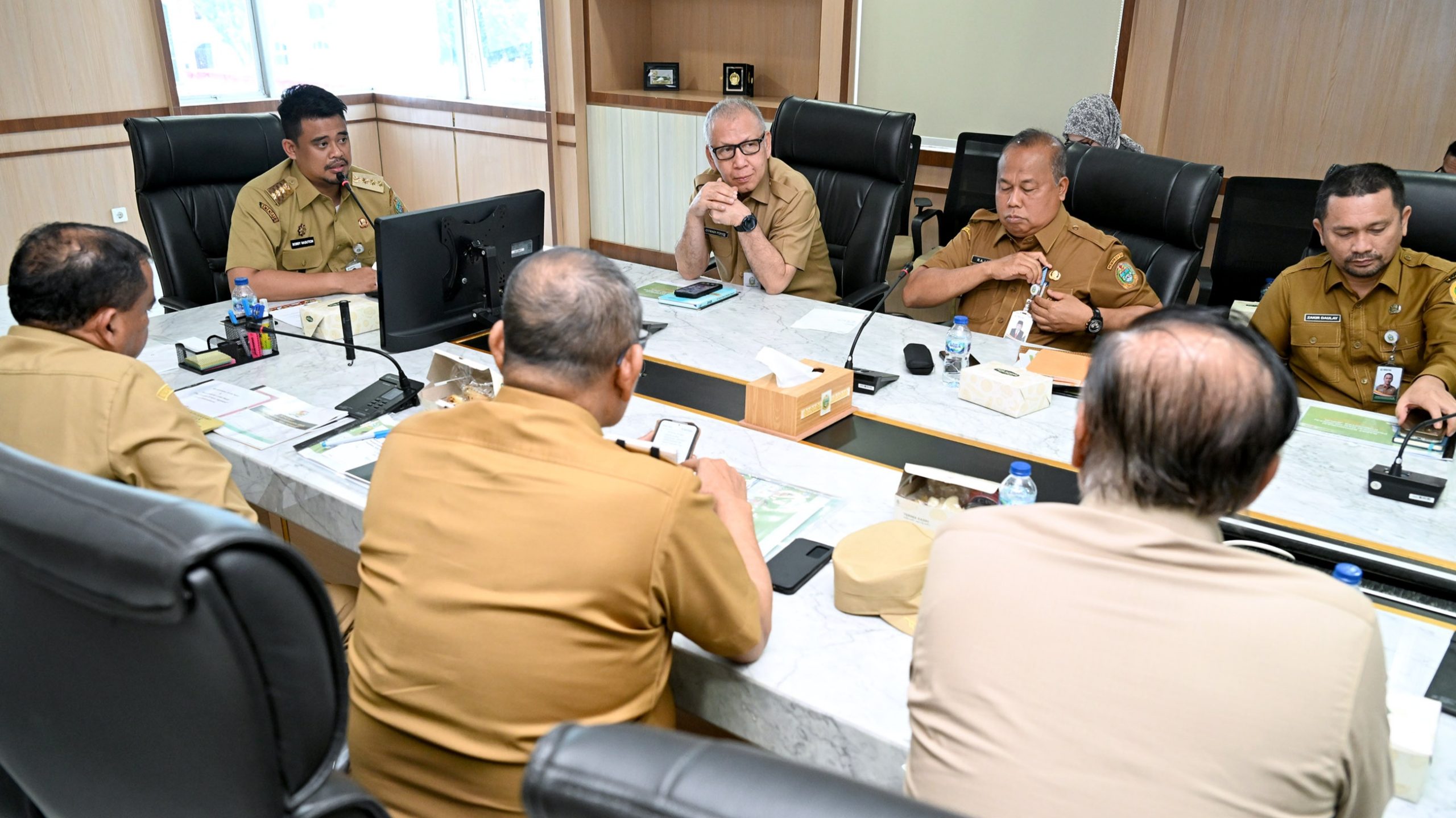 Gubernur Bobby Nasution Tekankan Tiga Hal Penanganan Hama Lalat Buah