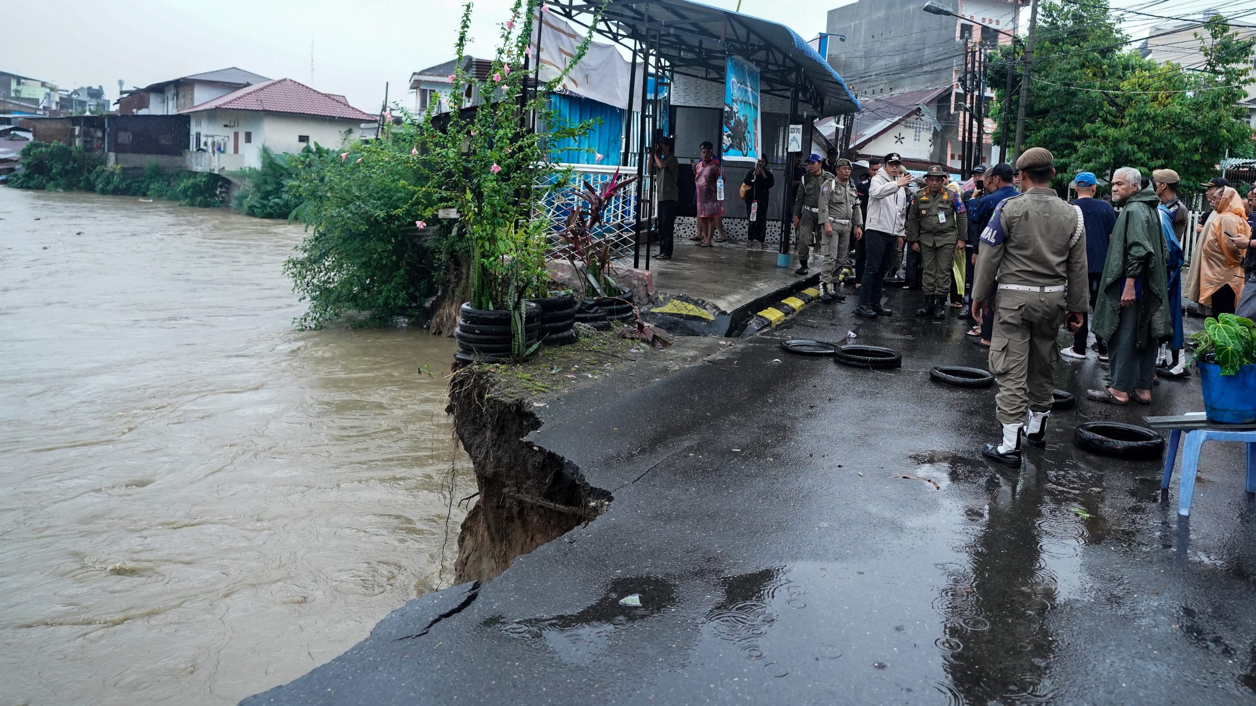 19 Kecamatan di Medan Terdampak Banjir, Rico Waas Instruksikan Evakuasi Cepat