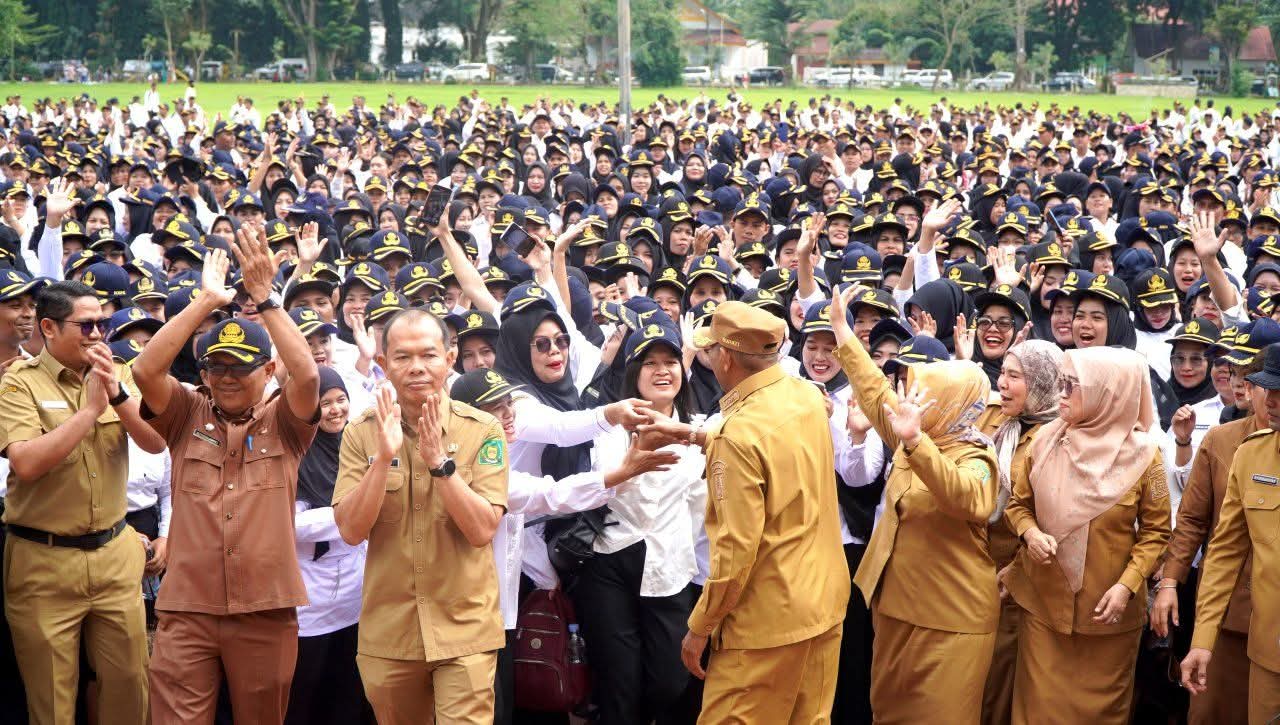 3.798 PPPK Paruh Waktu Pemkab Langkat Terima SK Pengangkatan