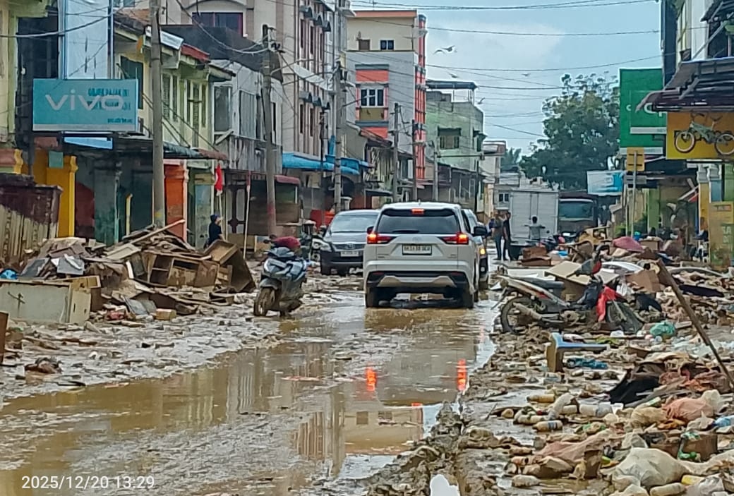 Darurat Pembatasan Informasi Bencana: Negara Wajib Minta Maaf