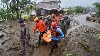 Tiga Provinsi Lumpuh: 708 Meninggal, 499 Hilang Akibat Bencana Banjir & Longsor