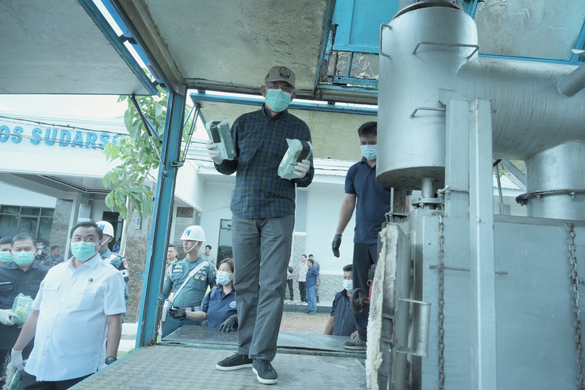 41,7 Kg Narkotika Tangkapan TNI AL Dimusnahkan