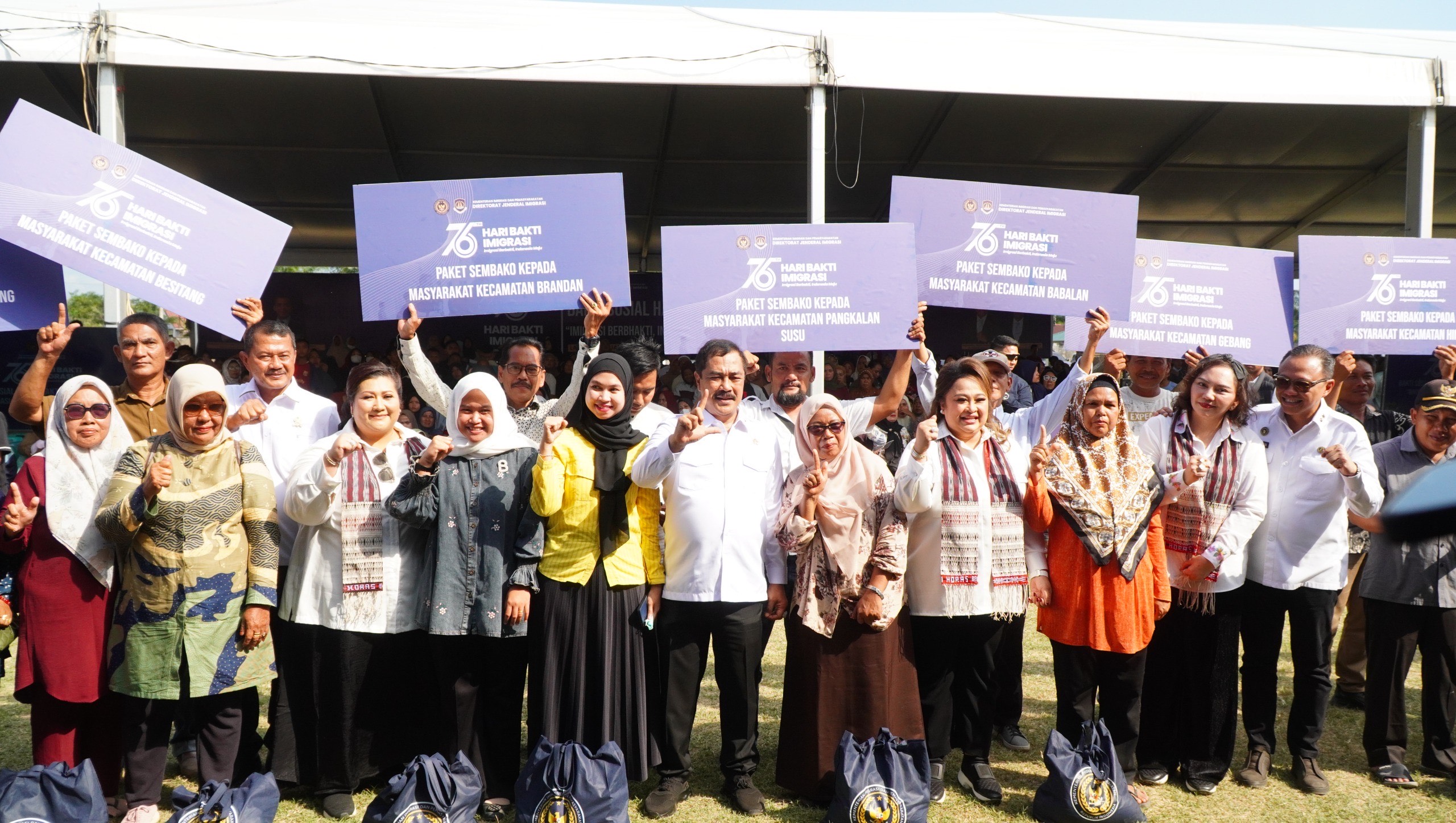 Hari Bhakti Ke-76, Kementerian Imigrasi Salurkan 10 Ribu Paket Sembako ke Langkat